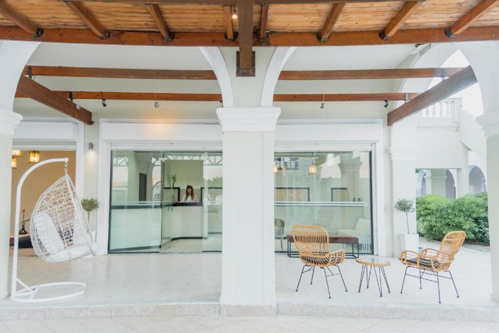 Olive Grove Lejlighedshotel Kávos Eksteriør billede